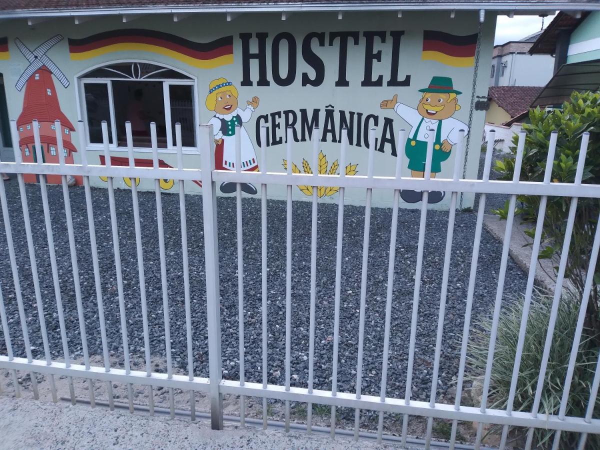 Hostel Germanica Жоинвили Экстерьер фото